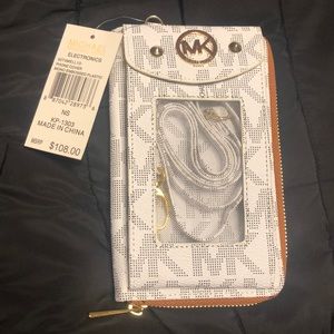 Michael Kors phone wallet crossbody